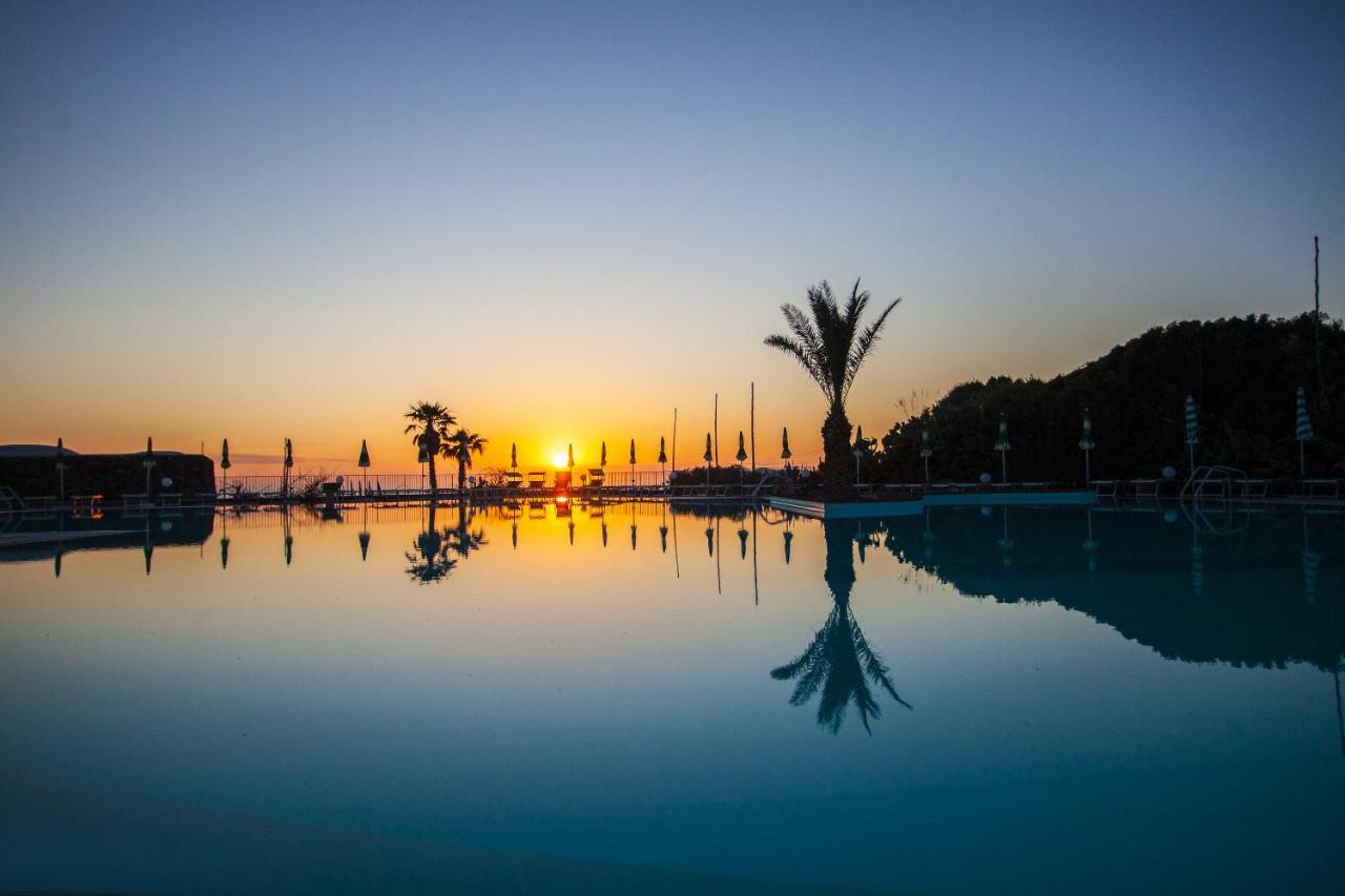 Suvaki Resort Madonna Delle Grazie Esterno foto